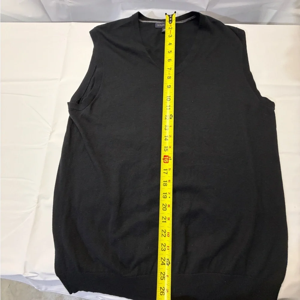 Banana Republic Dark‎ Gray V-Neck Sweater Vest